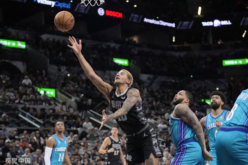 多的运动员 多的运动员