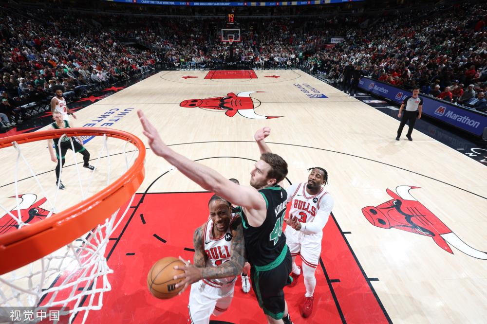 临危不乱的 临危不乱的